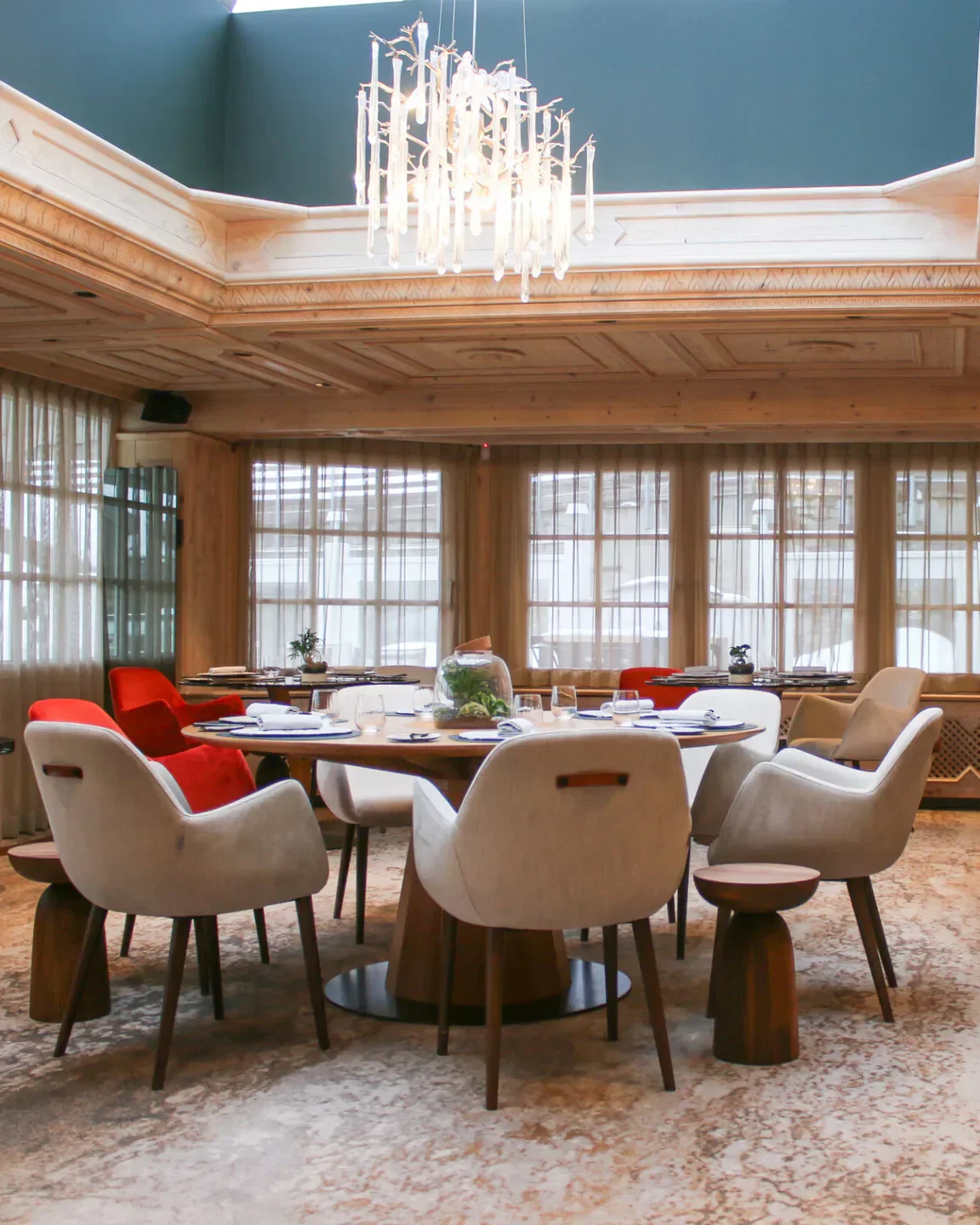 Elegant dining room interior at Le Chabichou by Stéphane Buron in Courchevel.